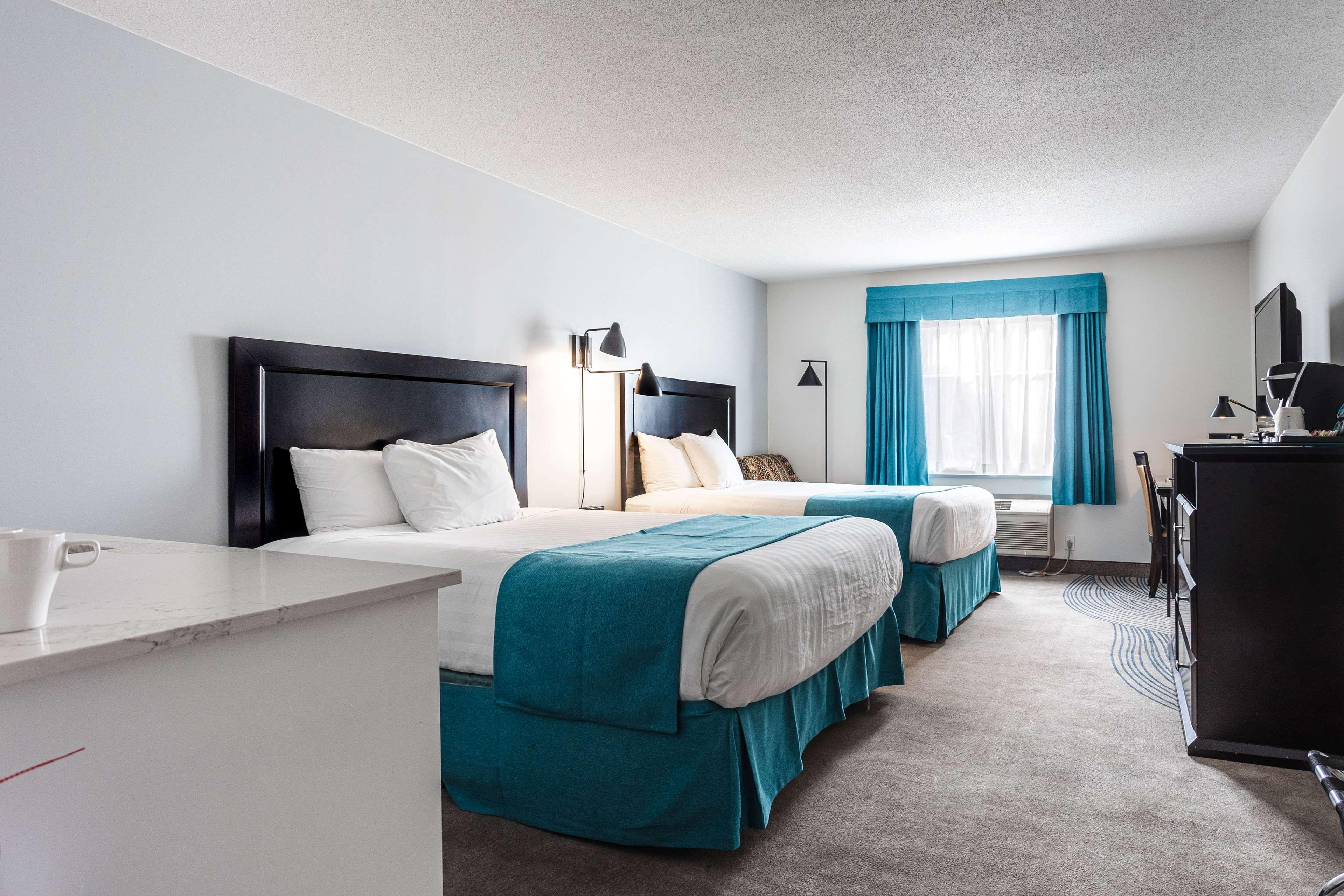 Ramada By Wyndham Surrey/Langley Hotel Kültér fotó