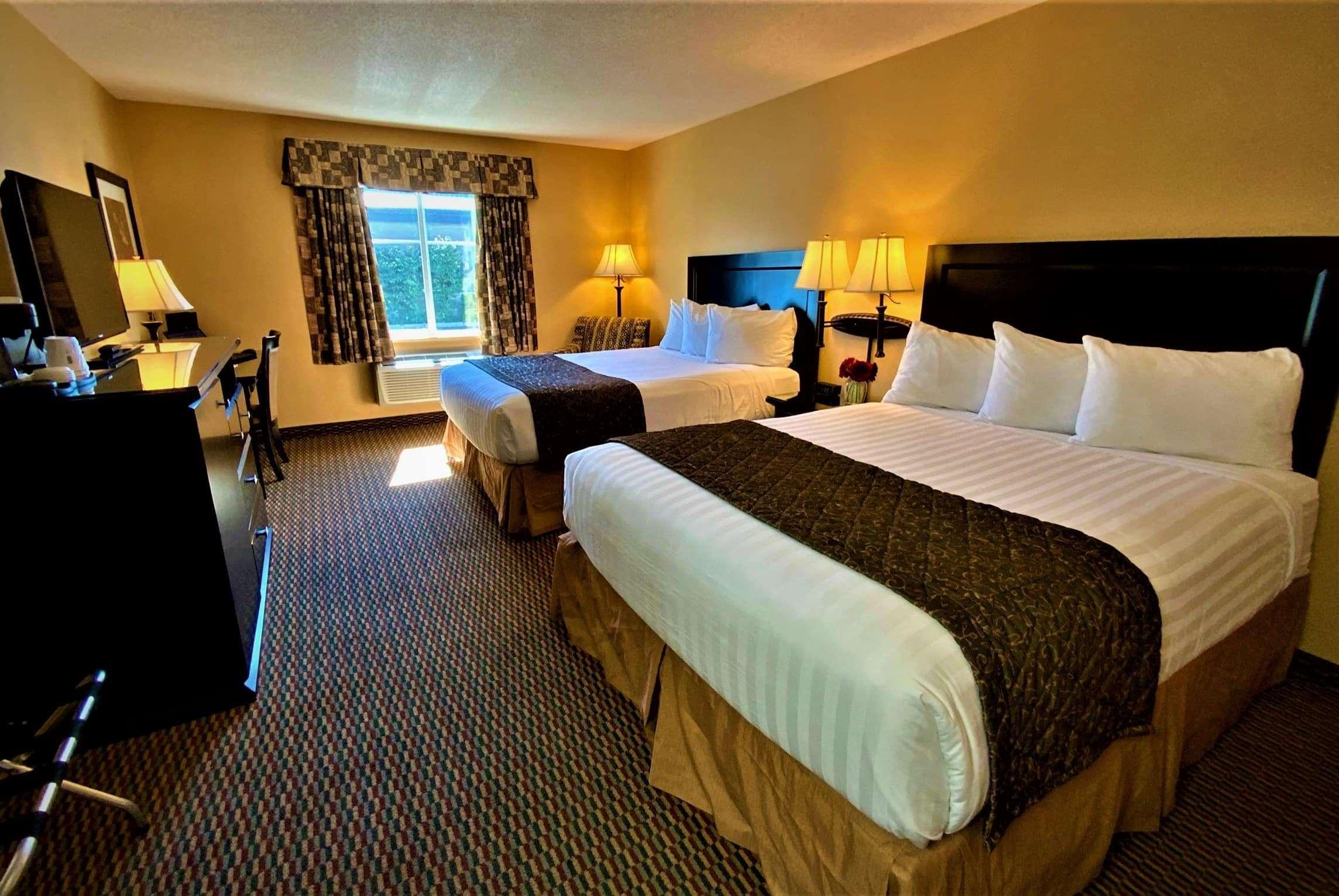 Ramada By Wyndham Surrey/Langley Hotel Kültér fotó