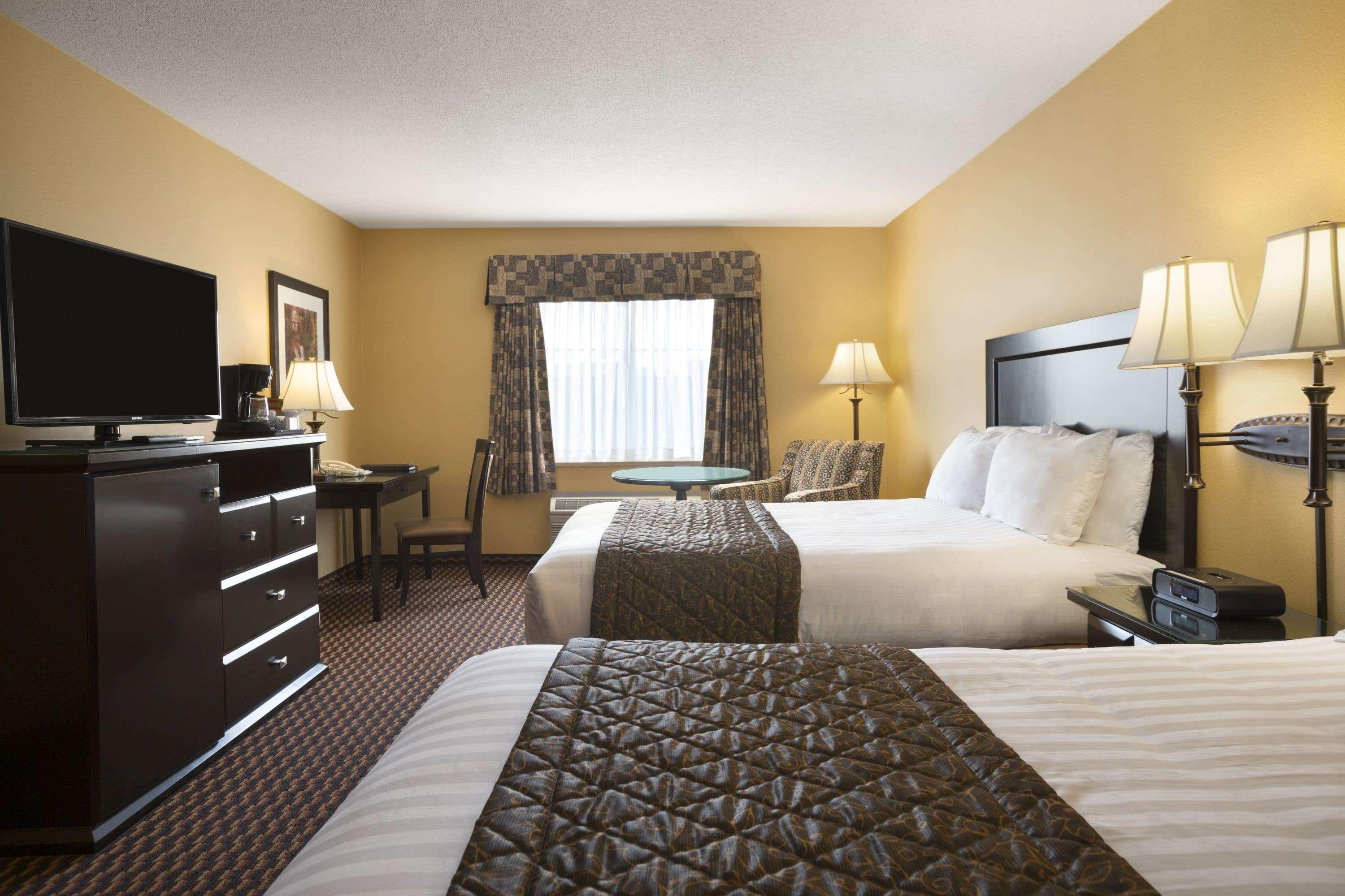Ramada By Wyndham Surrey/Langley Hotel Kültér fotó